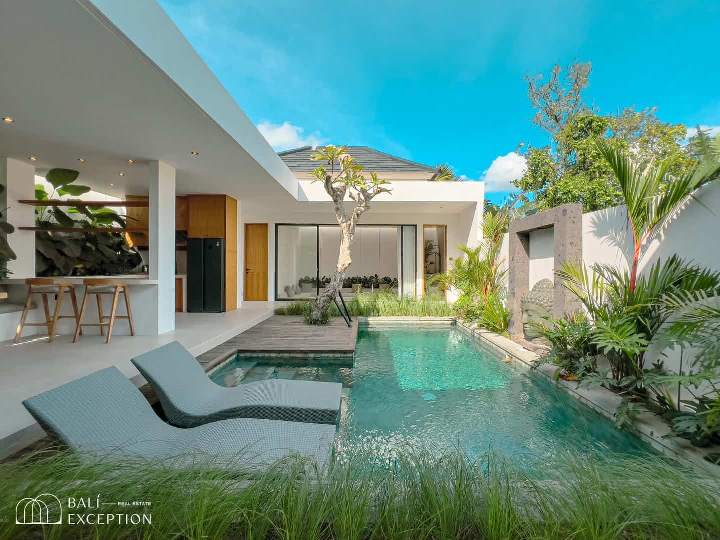 READY NOW 2 BEDROOM VILLA FOR SALE LEASEHOLD IN PADONAN BE-2082 